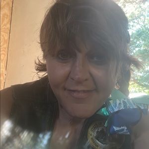 Meet your Posher, Alicia